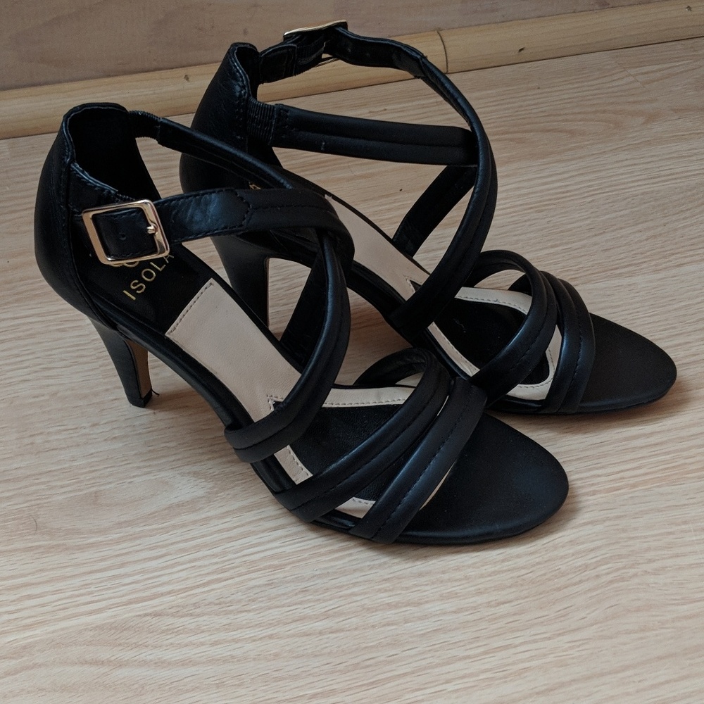 EUC Isola black strappy sandals 6B